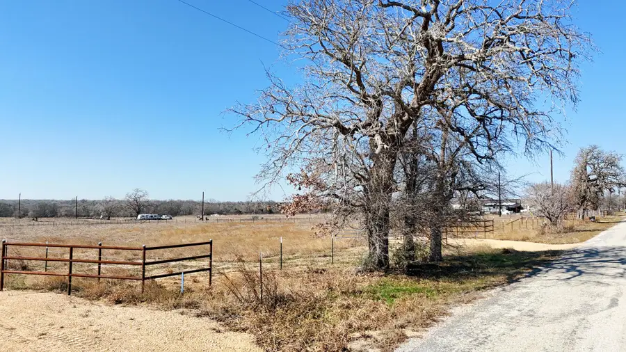 8200 Old Colony Line Rd, Dale, TX 78616 - Image #3