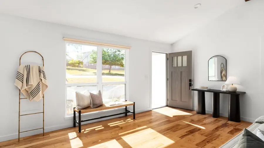 3500 Santa Monica Dr, Austin, TX 78741 - Image #3