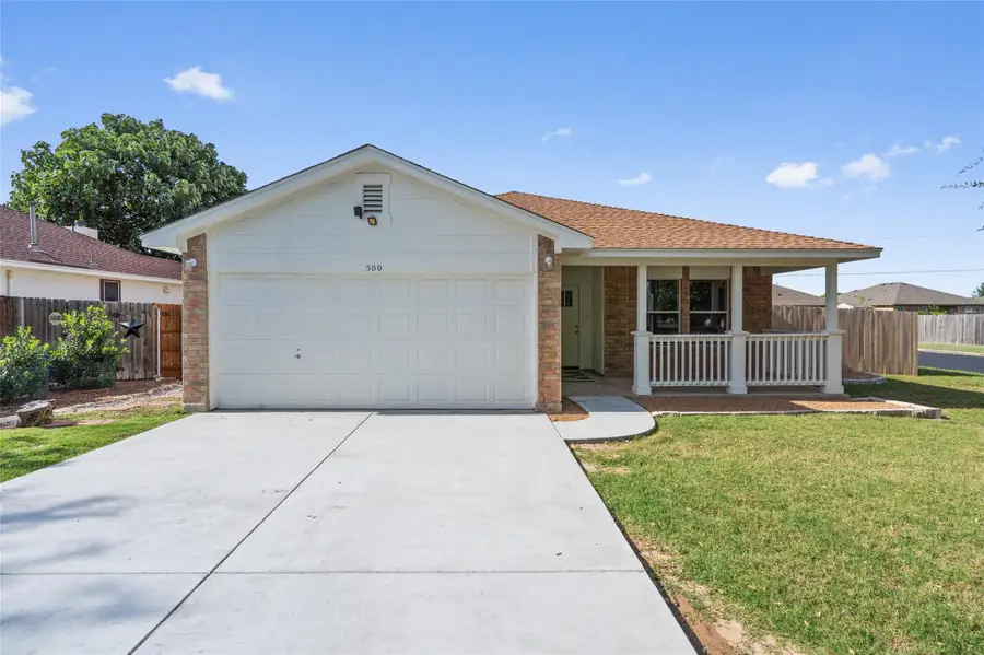 500 Mitchell Dr, Hutto, TX 78634 - #2