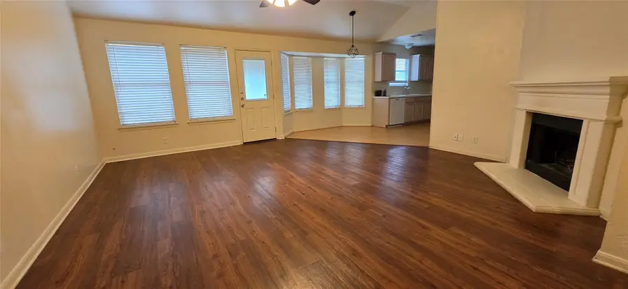 214 Juniper Dr, Georgetown, TX 78626 - #3