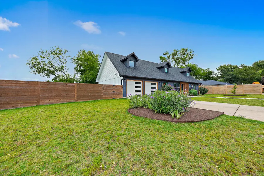 5700 Sutherlin Rd, Austin, TX 78723 - #3