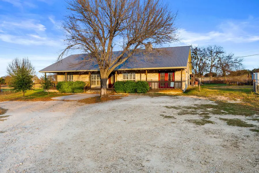 2700 Auction Barn Rd, Belton, TX 76513 - #2
