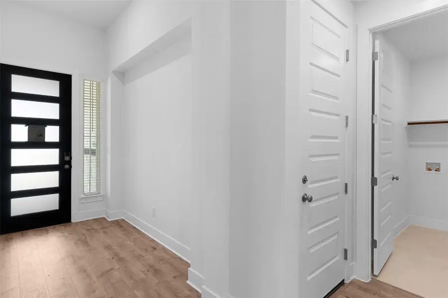 1129 Pansy Trl, Georgetown, TX 78628 - Image #2