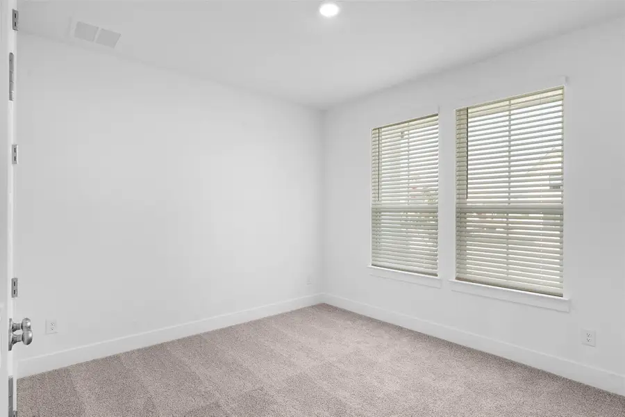 1129 Pansy Trl, Georgetown, TX 78628 - Image #3