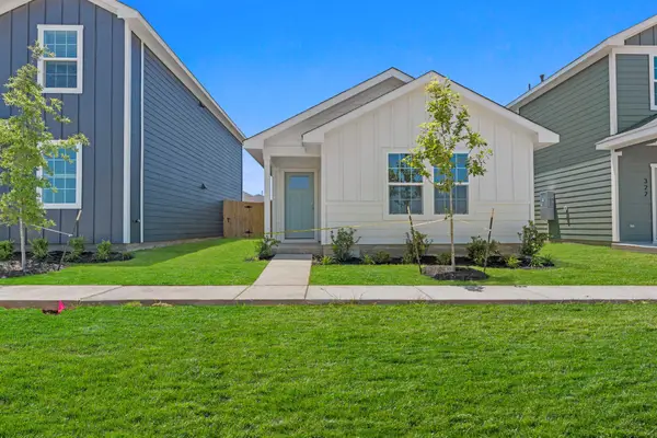 308 Nizao Ln, Bastrop, TX 78602