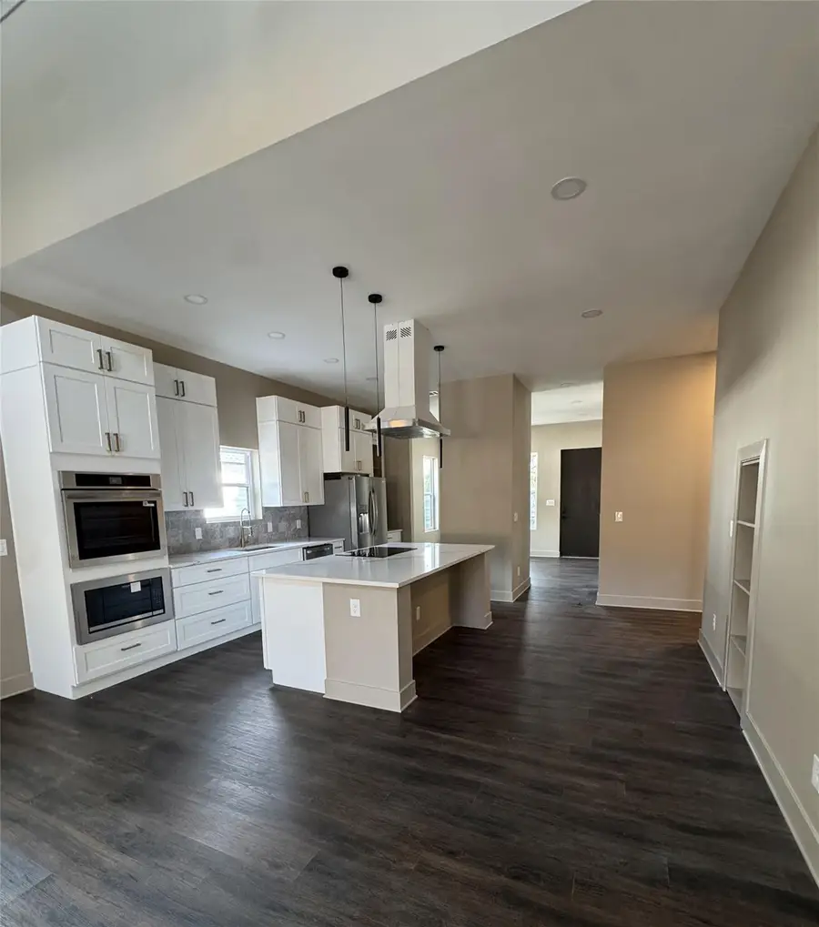 22008 Plockton Dr, Briarcliff, TX 78669 - #2