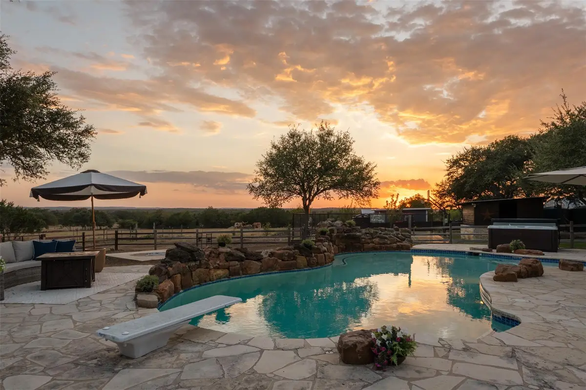 220 Fawn Meadow Dr, Dripping Springs, TX 78620 - #1