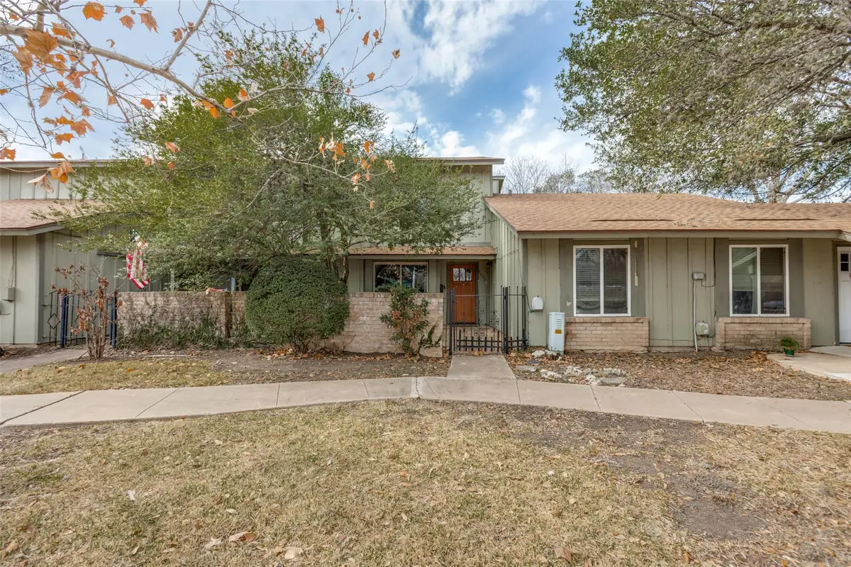5004 Fort Clark Dr Fort Clark Dr, Austin, TX 78745 - #1
