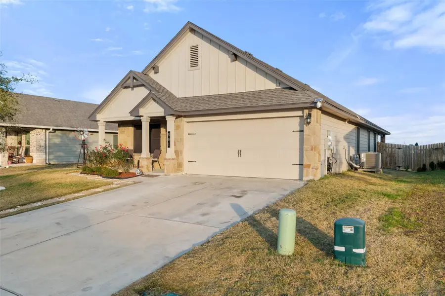 501 Kyra Ln, Taylor, TX 76574 - Image #3