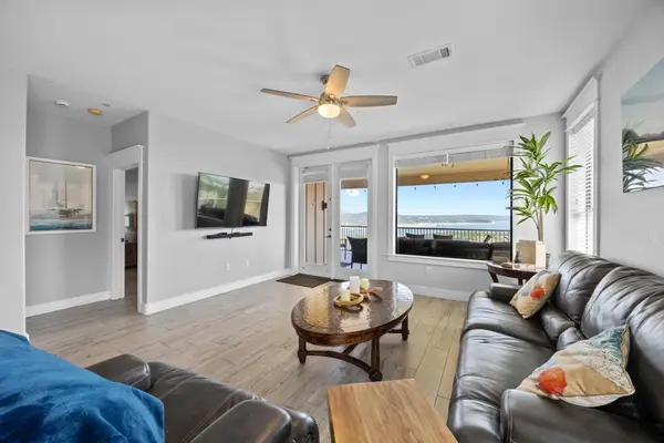 17708 Maritime Point Dr #301, Jonestown, TX 78645