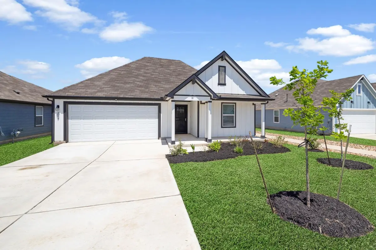 217 Sweetwater Creek Ln, Hutto, TX 78634 - #1