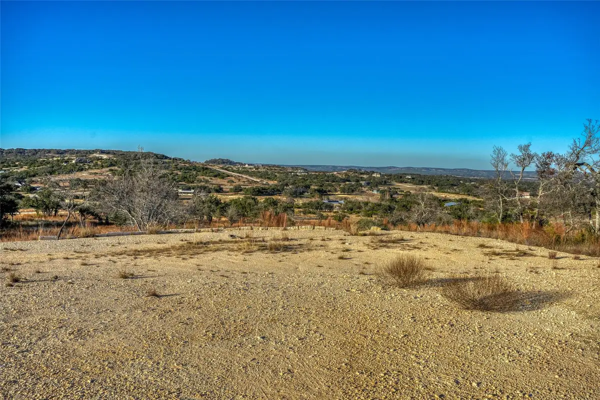 136 Falling Oak Dr Dr, Blanco, TX 78606 - Image #1