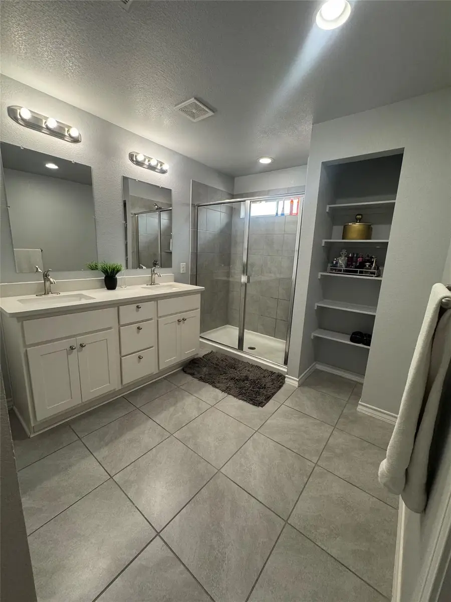 7524 Saginaw Dr, Austin, TX 78754 - #2