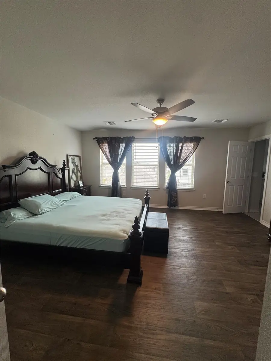 7524 Saginaw Dr, Austin, TX 78754 - #3