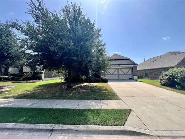 202 Emory Fields Dr, Hutto, TX 78634