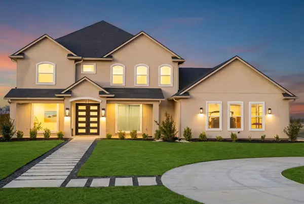 477 Willow Moon Ranch Rd, Crawford, TX 76638