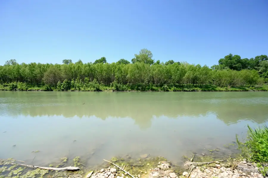 464 County Road 471, Gonzales, TX 78629 - Image #2