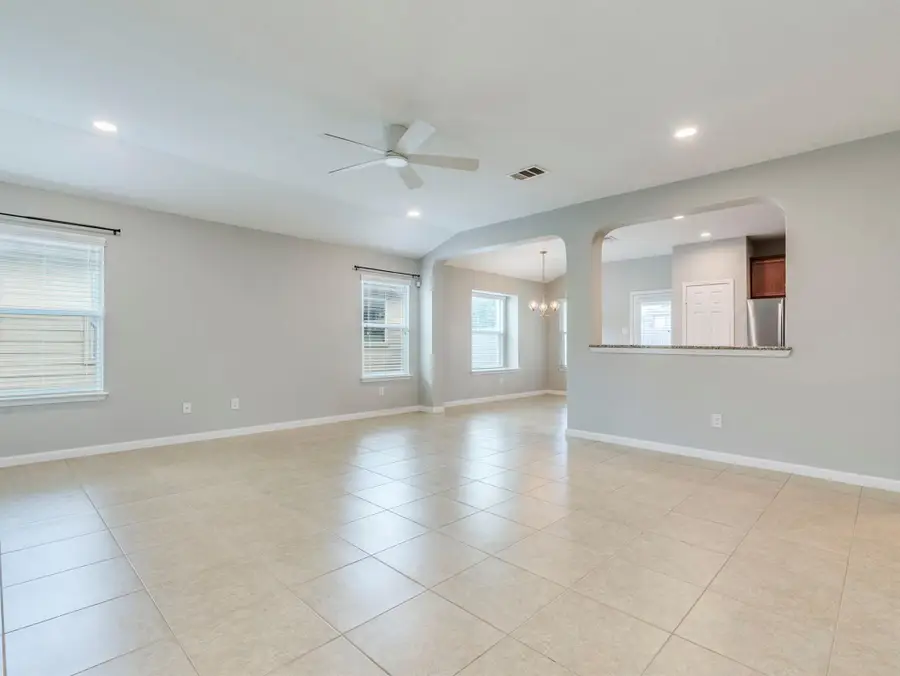 141 Linden Ln, San Marcos, TX 78666 - #3