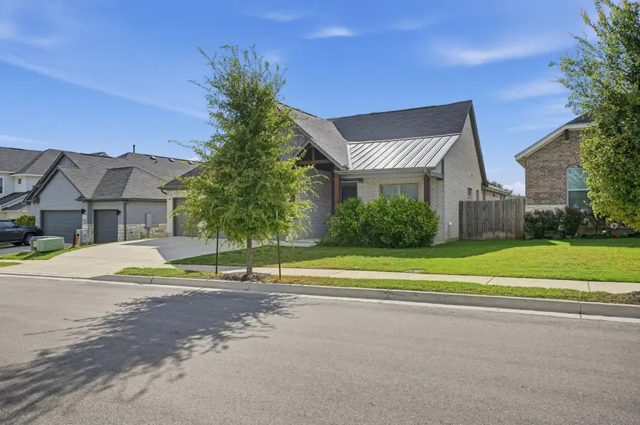 734 Treadwell Ln, Kyle, TX 78640 - #2