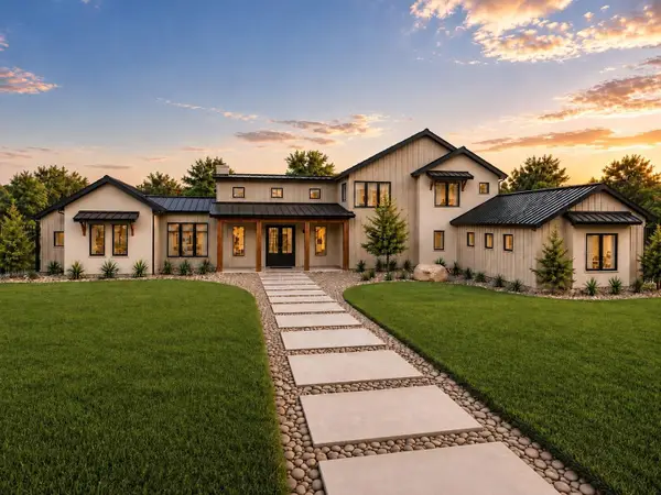185 Landings Way, Spicewood, TX 78669