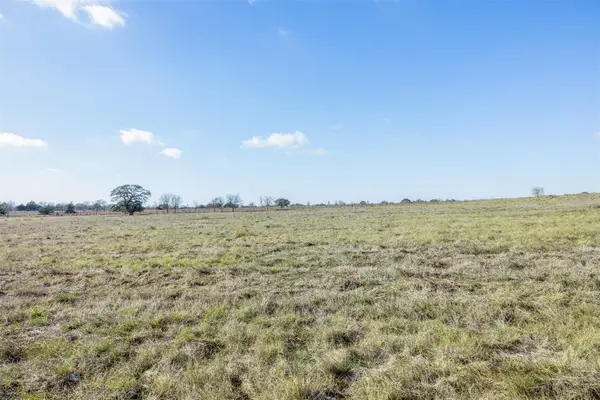 2085 E Highway 237, Round Top, TX 78954