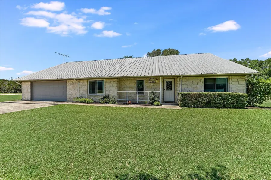 401 Westfall Trl, Liberty Hill, TX 78642 - Image #2