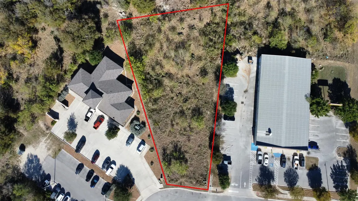 106 Willow Springs Dr, San Marcos, TX 78666 - Image #1