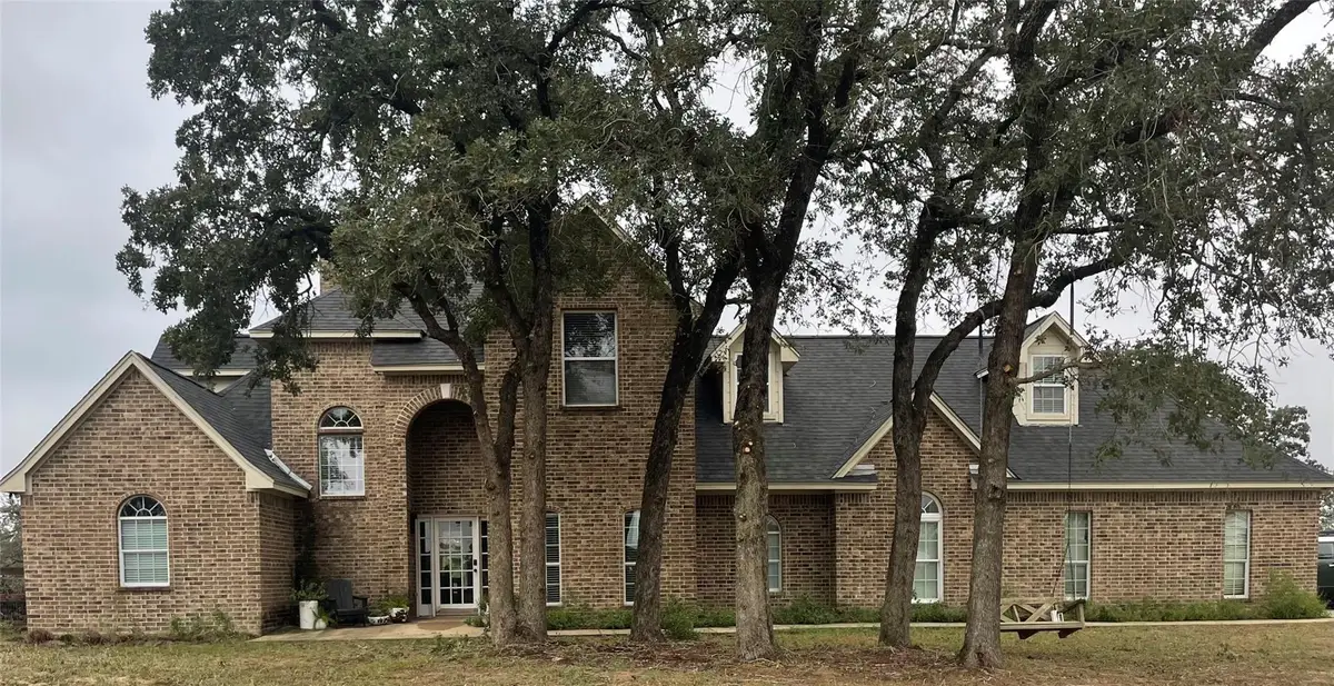329 Flash Cir, Harwood Ottine, TX 78629 - #1