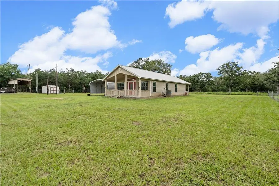 608 Whistleville Rd, Flatonia, TX 78941 - #2