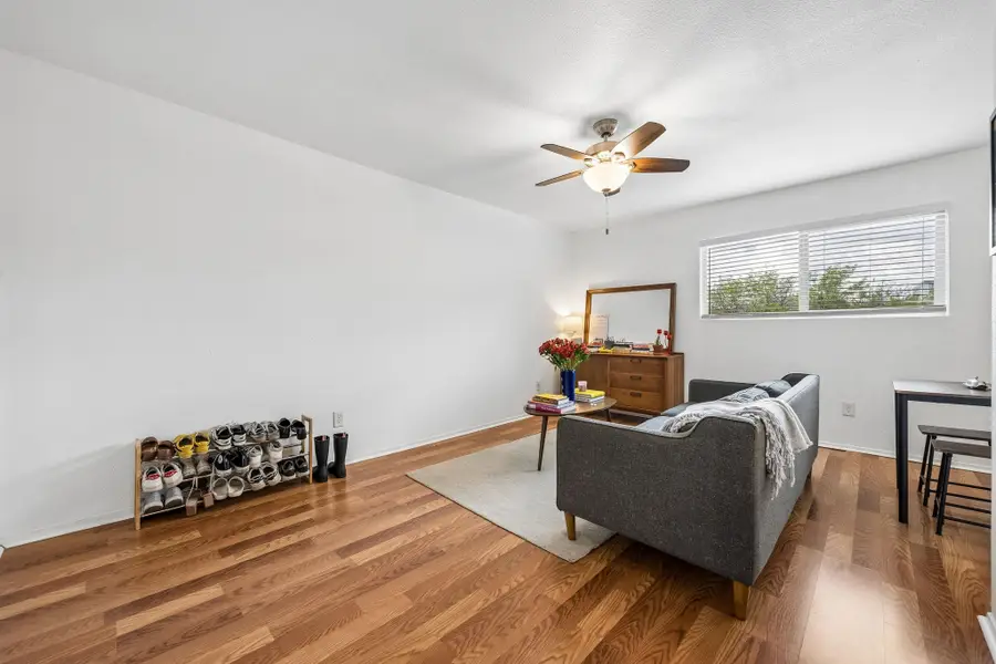2207 Leon St #307, Austin, TX 78705 - #3