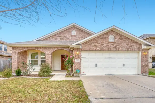 1007 Papaya Cv, Hutto, TX 78634