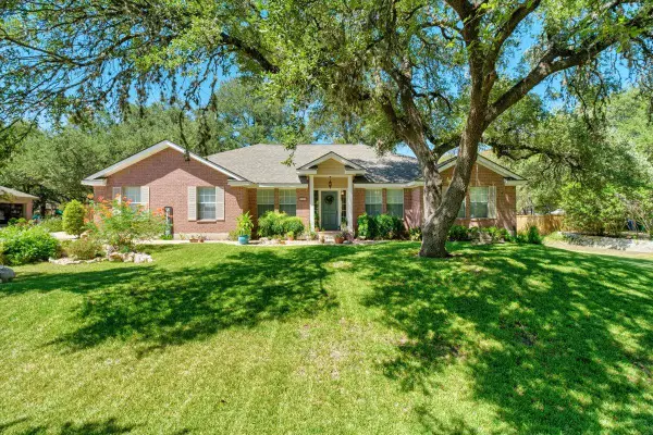 202 Treetop Way, Buda, TX 78610