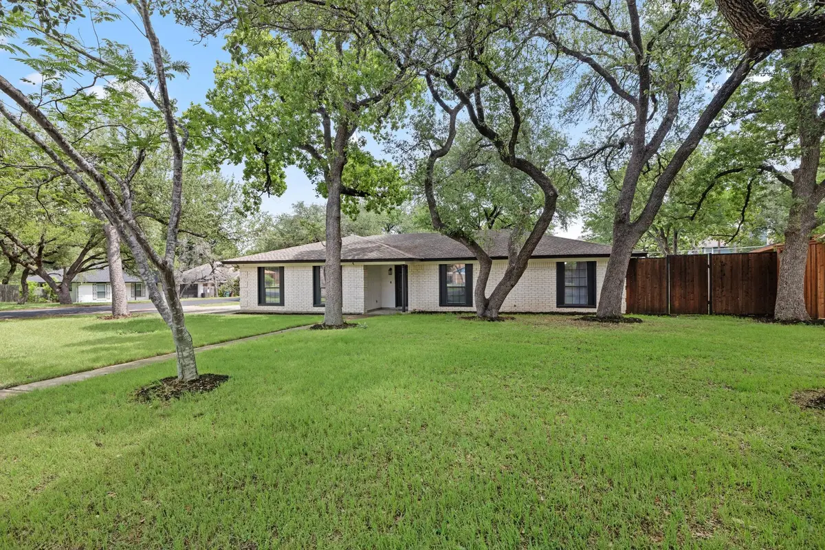 9201 Robins Nest Ln, Austin, TX 78729 - #1