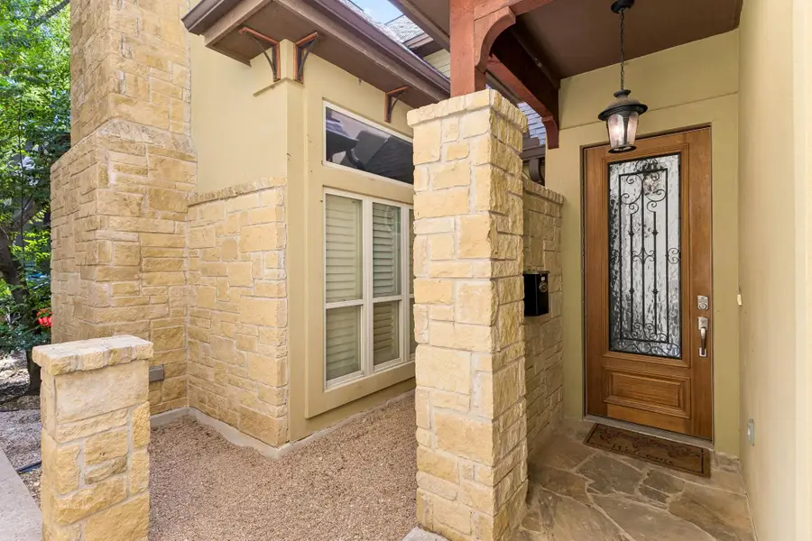 5600 Jim Hogg Ave #B, Austin, TX 78756 - #2