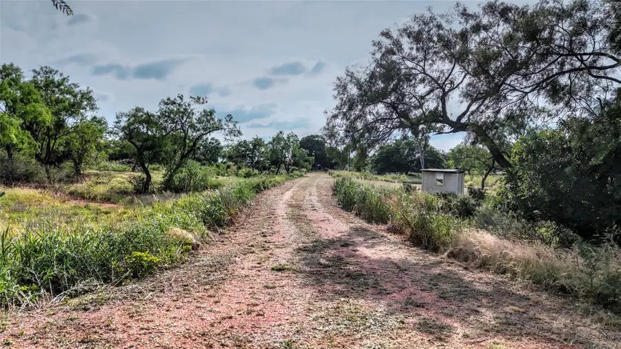 114 Center St, Valley Spring, TX 76885 - Image #3