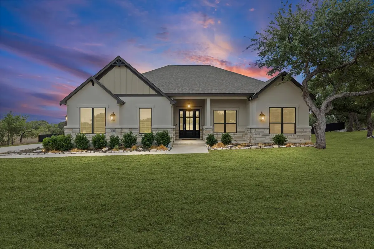 225 Spicewood Trails Dr, Spicewood, TX 78669 - #1