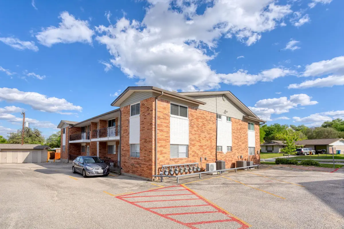 201 W Silver Sands Dr #8, San Antonio, TX 78216 - #1
