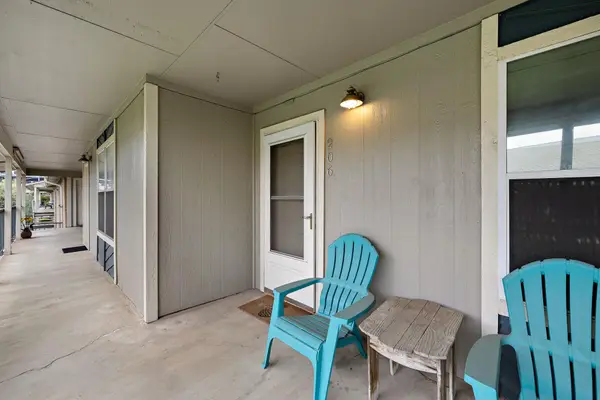 2450 Ashdale Dr #D-206, Austin, TX 78757