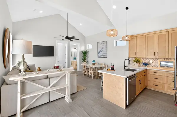 114 Porto Villageo Dr, Port Aransas, TX 78373