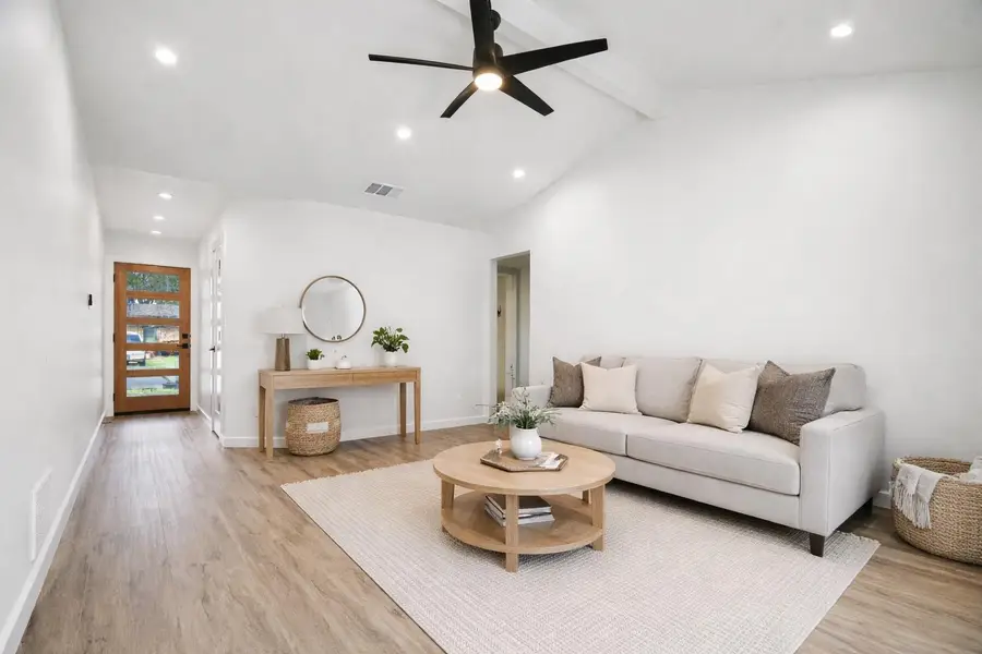 2807 Sissinghurst Dr, Austin, TX 78745 - #2