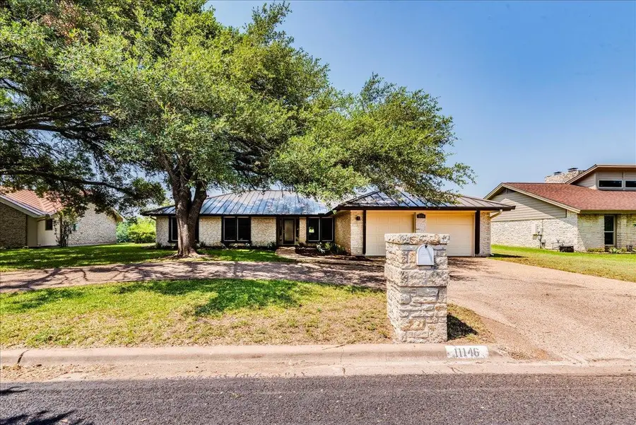 11146 Pinehurst Dr, Austin, TX 78747 - #2