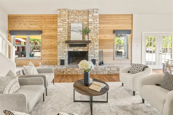 1910 Walsh Dr, Round Rock, TX 78681