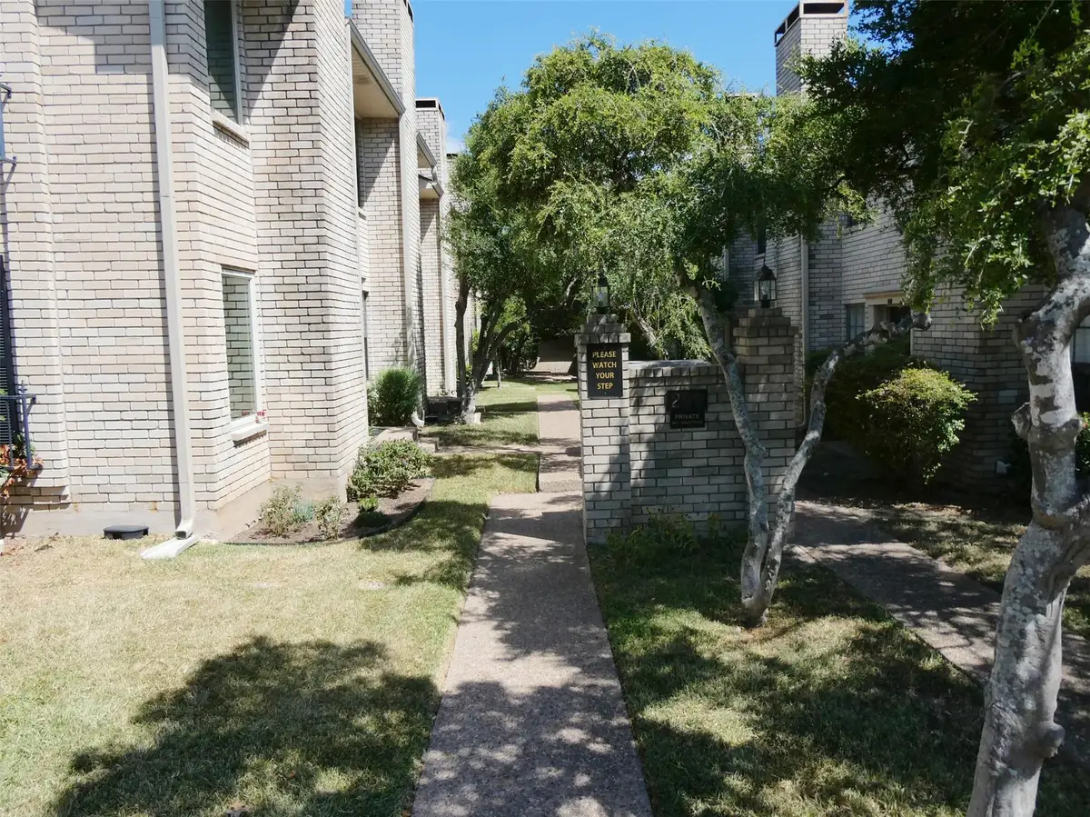 8400 Jamestown Dr #204, Austin, TX 78758 - #1