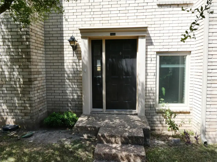 8400 Jamestown Dr #204, Austin, TX 78758 - #2