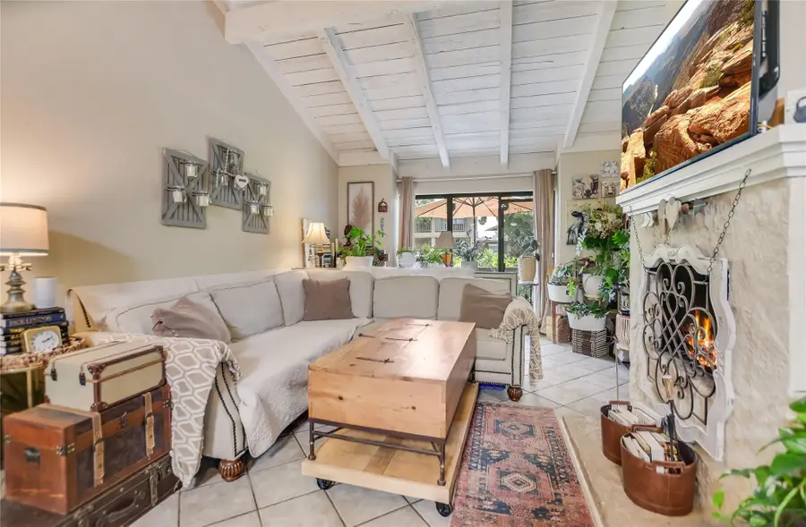 207 Hi Cir N #112, Horseshoe Bay, TX 78657 - Image #2