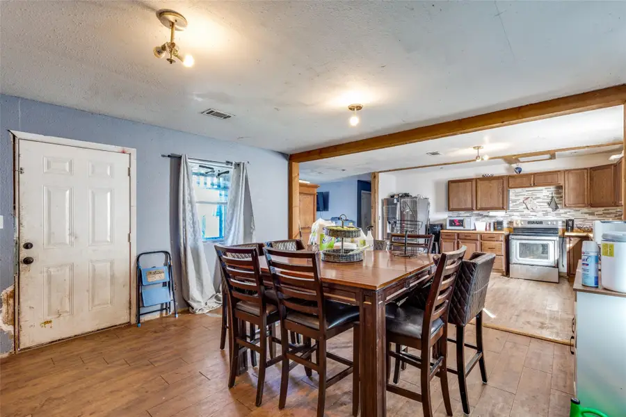 738 Tank Ln, Kingsland, TX 78639 - Image #2