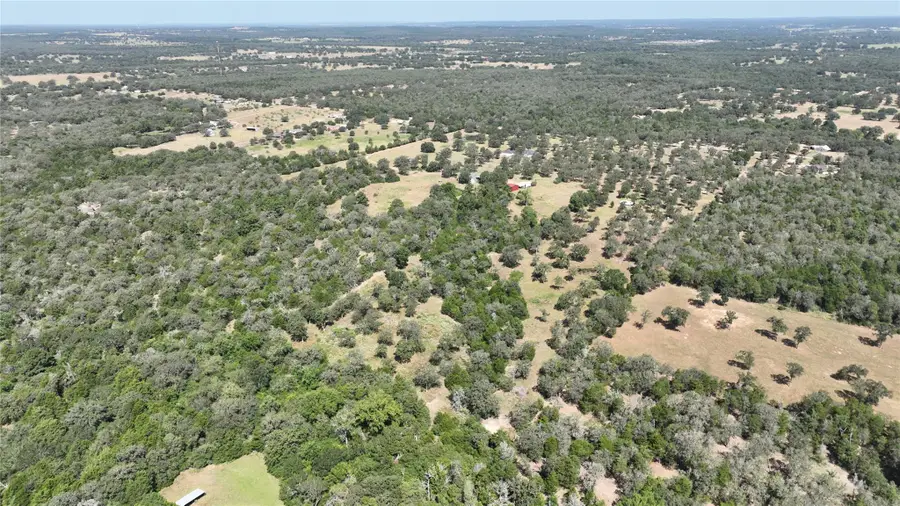 213 Joe Cole Ln, Smithville, TX 78957 - #2