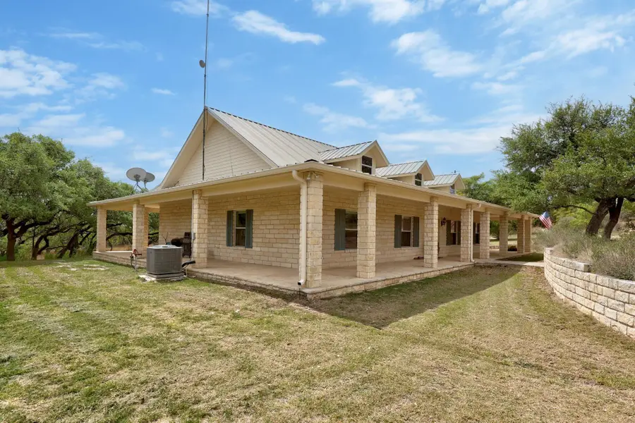 301 Hall Ln, Spicewood, TX 78669 - #2