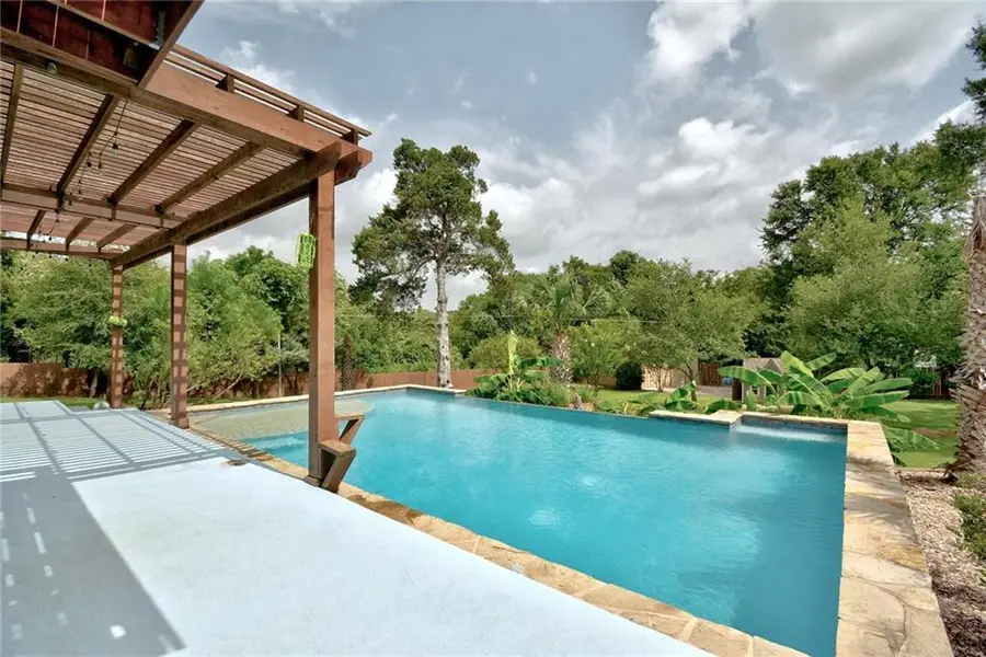 130 La Paz Pl, Cedar Creek, TX 78612 - #2