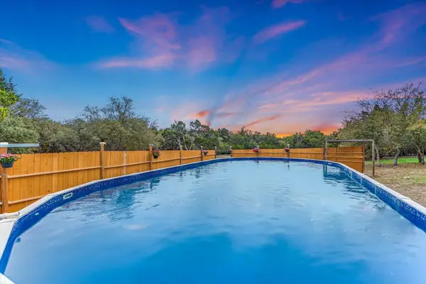 300 Round Rock Rd, Wimberley, TX 78676